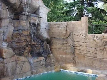 Family Niagara Hotel 3*