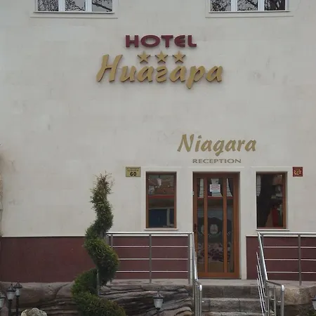 Family Niagara Hotel