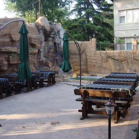 Family Niagara Hotel